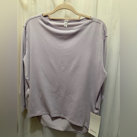 Lululemon Back in Action Long Sleeve - Picture 4 of 8